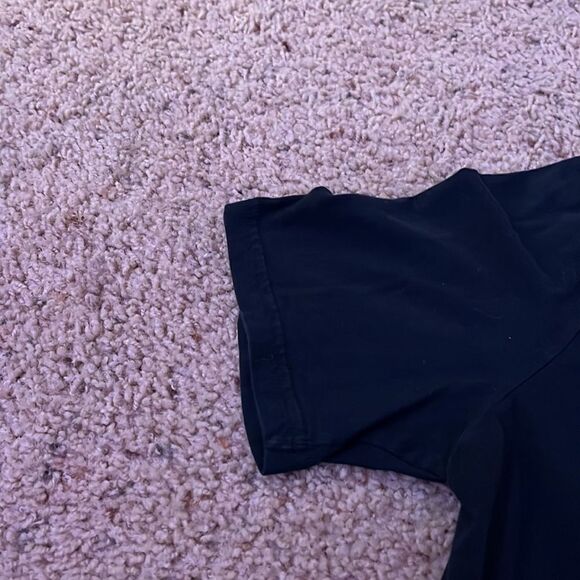 BOYS SIZE LARGE NHL PITTSBURGH PENGUINS SHIRT - Picture 4 of 8